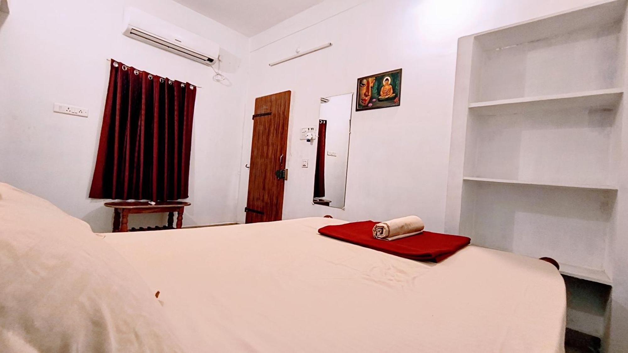 Gt Guest House Virāmpattinam Exterior foto